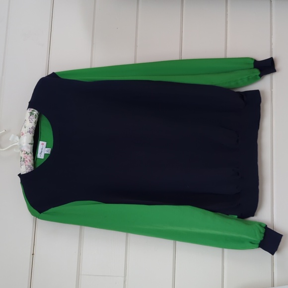 Long sleeve shirt, size L - Picture 1 of 4